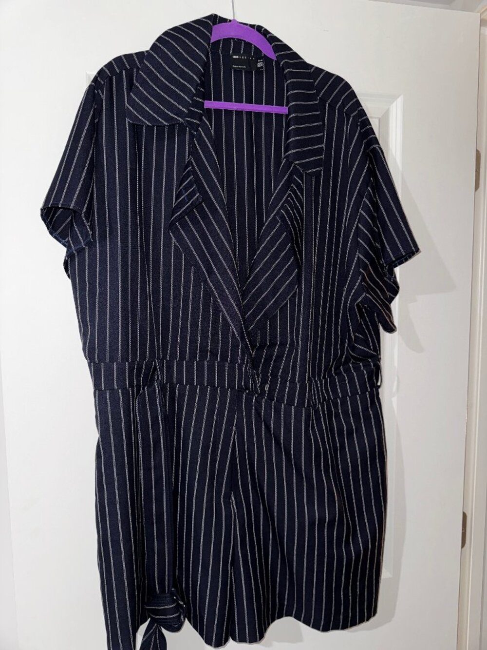 ASOS DESIGN Curve Women's Size 22 Navy Pinstripe Belted Romper NWOT